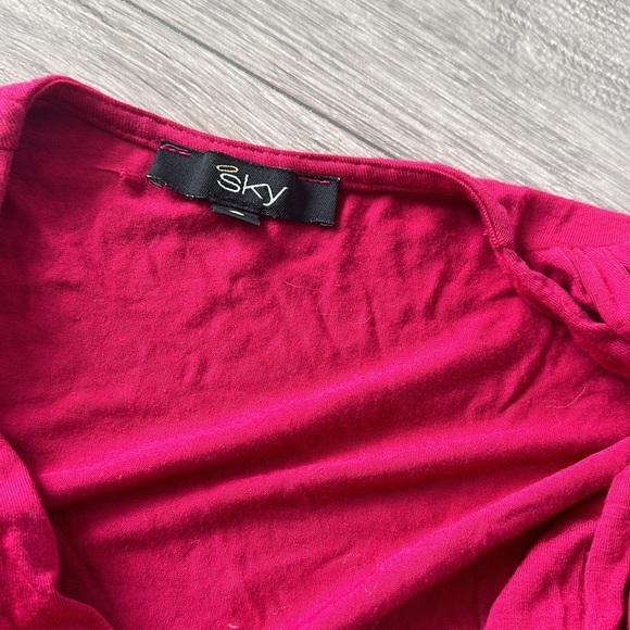 Top - Picture 2 of 3